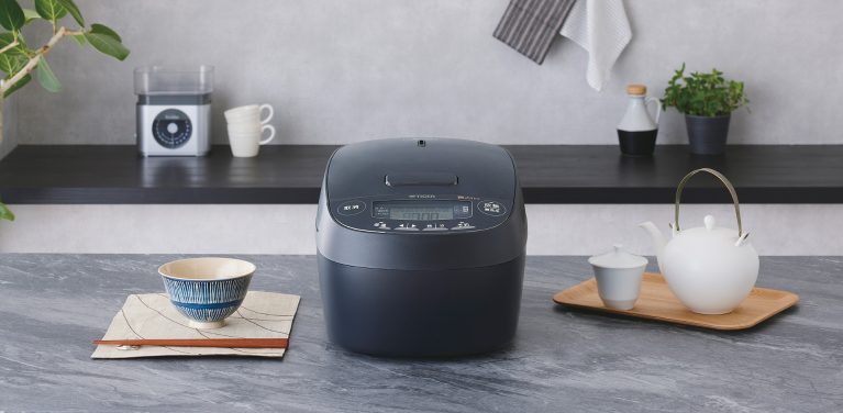 Nồi cơm điện TIGER JPV-C180